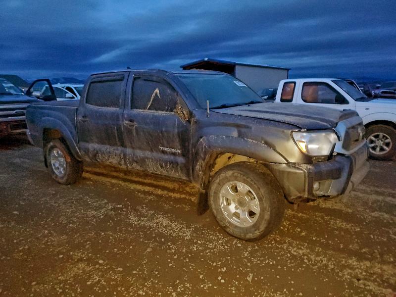 Photo 4 from auction – 2015 TOYOTA TACOMA DOU with VIN 3TMLU4EN9FM169680