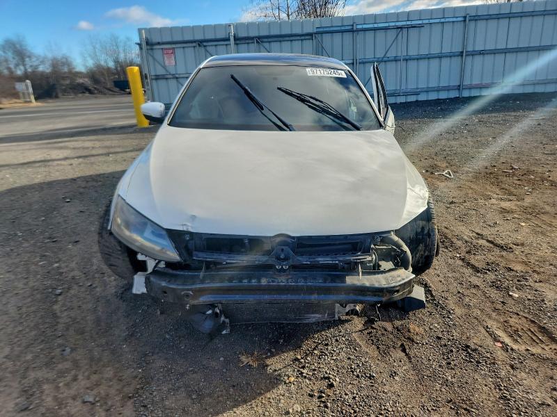 Photo 5 from auction – 2015 VOLKSWAGEN JETTA BASE with VIN 3VW2K7AJ5FM304723