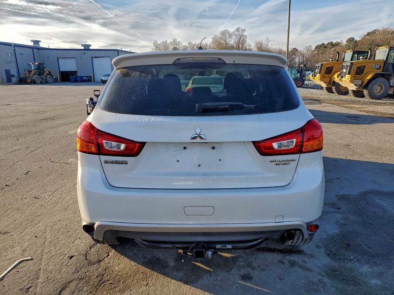 Photo 6 from auction – 2013 MITSUBISHI OUTLANDER with VIN 4A4AP3AU9DE013107