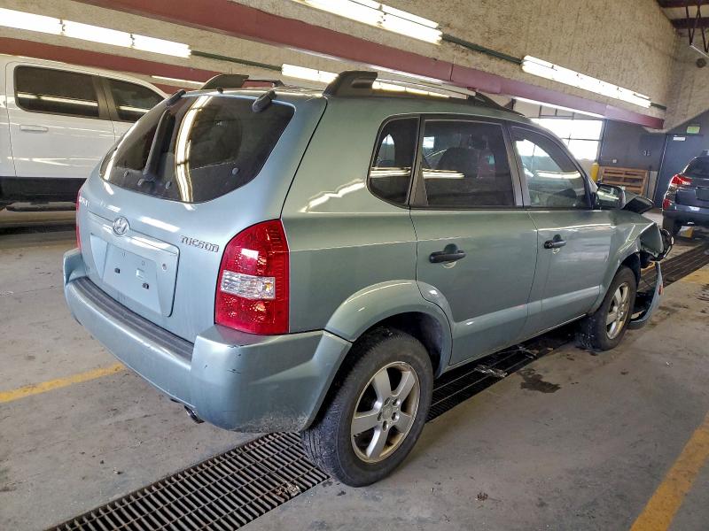 Photo 3 from auction – 2005 HYUNDAI TUCSON with VIN KM8JM12B65U084818