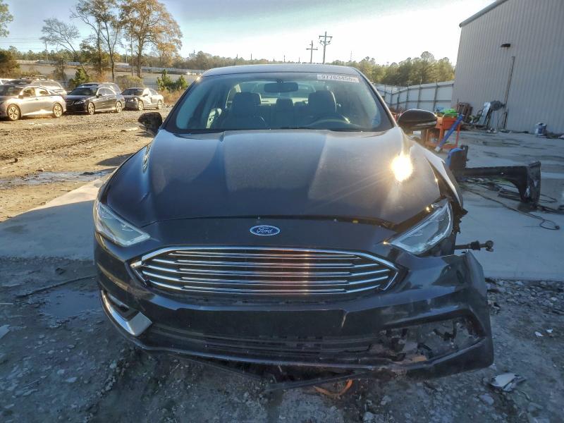 Photo 5 from auction – 2017 FORD FUSION SE with VIN 3FA6P0HD4HR308951