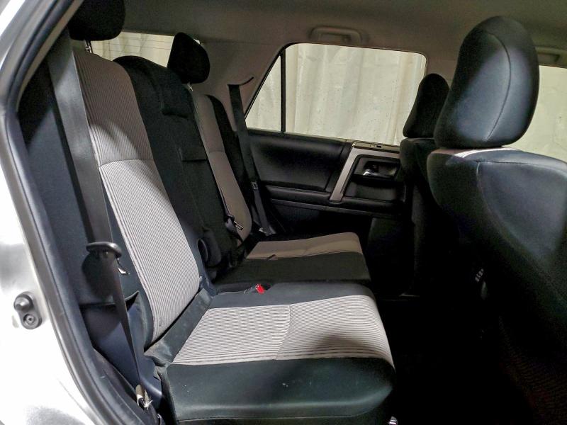 Photo 11 from auction – 2015 TOYOTA 4RUNNER SR with VIN JTEBU5JR5F5254317