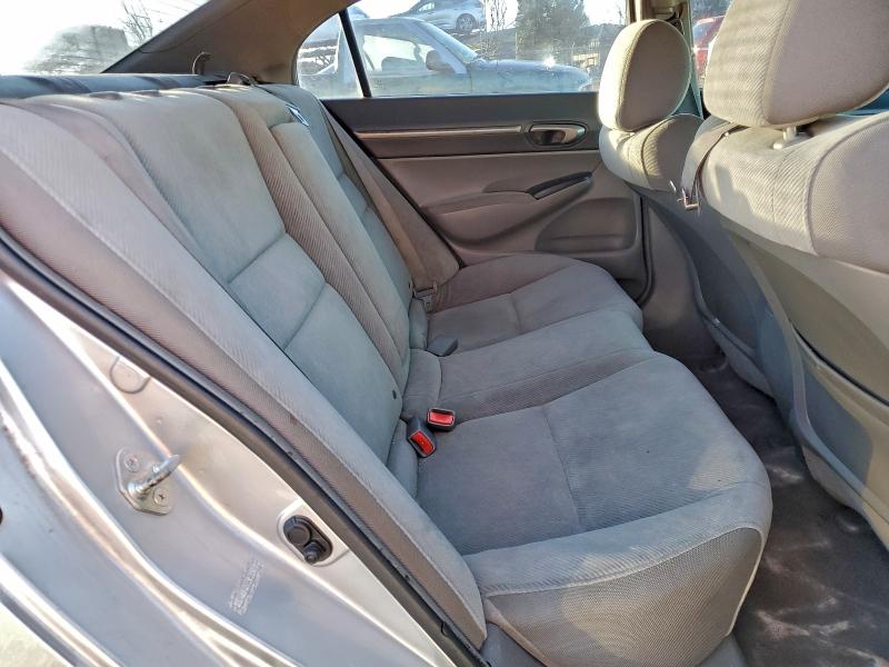 Photo 10 from auction – 2010 HONDA CIVIC EX with VIN 19XFA1F83AE044853