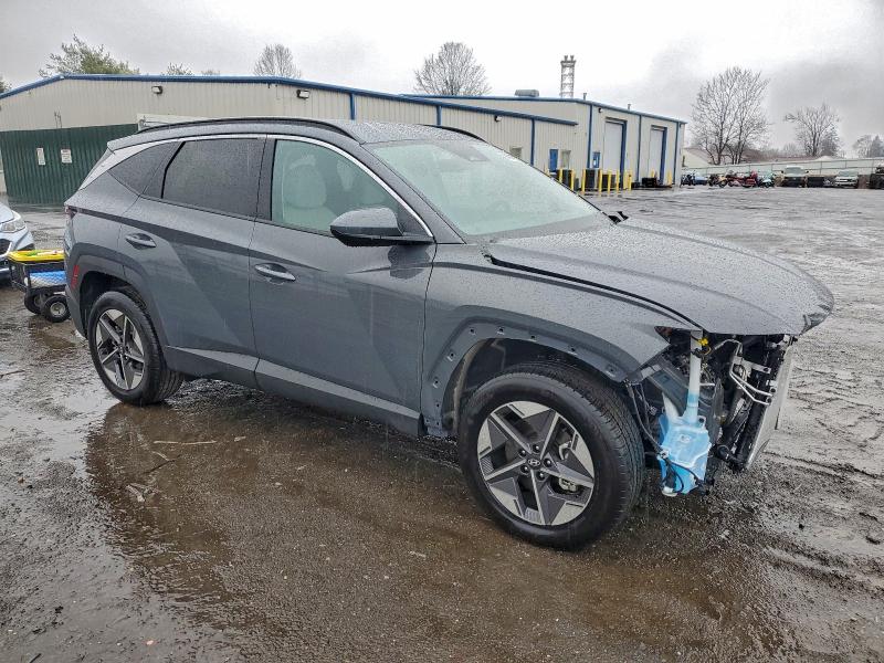 Photo 4 from auction – 2025 HYUNDAI TUCSON SEL with VIN 5NMJBCDE1SH569044