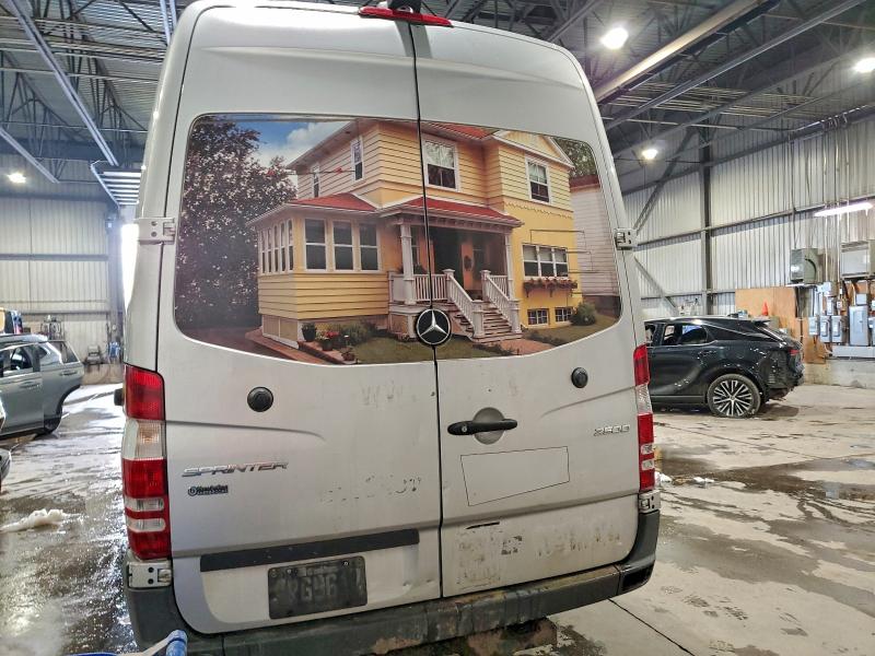 Photo 6 from auction – 2018 MERCEDES-BENZ SPRINTER 2 with VIN WD3BE8CD3JP589264