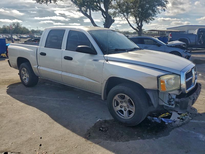 Photo 4 from auction – 2005 DODGE DAKOTA QUA with VIN 1D7HE48K15S160651
