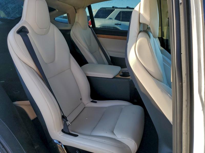 Photo 11 from auction – 2018 TESLA MODEL X with VIN 5YJXCBE21JF133753