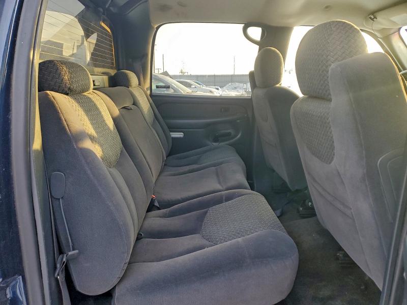 Photo 10 from auction – 2002 CHEVROLET AVALANCHE with VIN 3GNGK23G82G226208