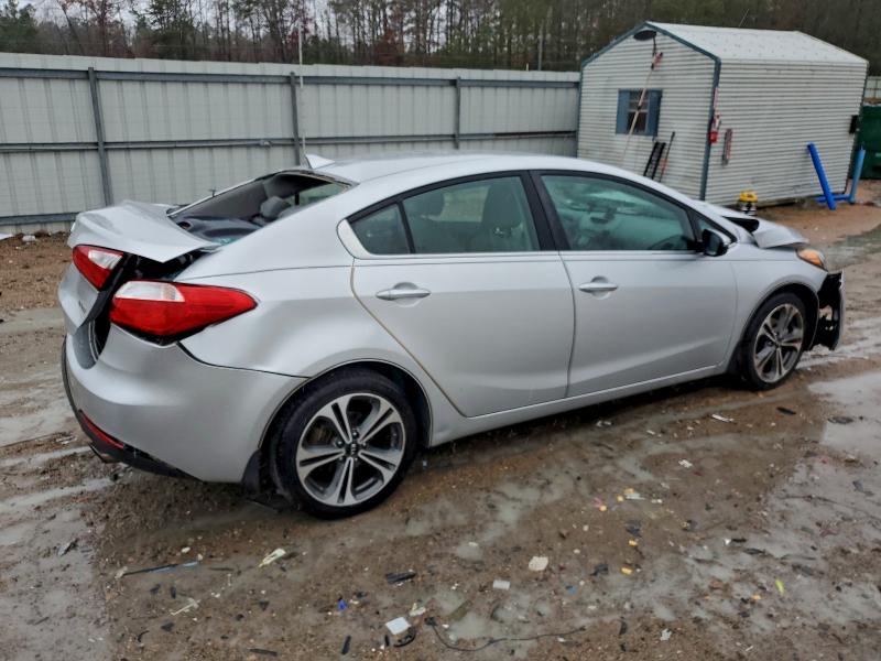 Photo 3 from auction – 2016 KIA FORTE EX with VIN KNAFX4A86G5479875