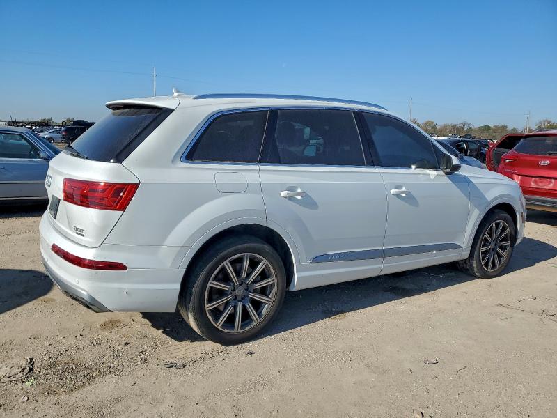 Photo 3 from auction – 2017 AUDI Q7 PREMIUM with VIN WA1LAAF72HD018874