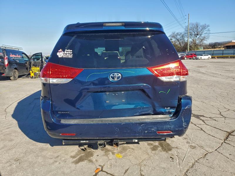 Photo 6 from auction – 2011 TOYOTA SIENNA LE with VIN 5TDKK3DC6BS141910