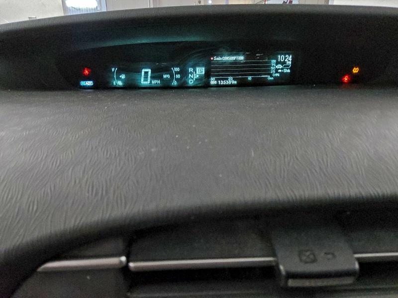 Photo 9 from auction – 2013 TOYOTA PRIUS with VIN JTDKN3DU7D5671537