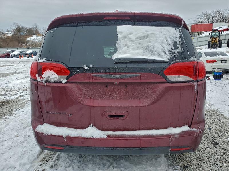 Photo 6 from auction – 2018 CHRYSLER PACIFICA T with VIN 2C4RC1FG8JR188878