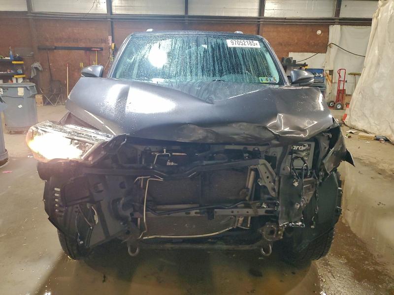 Photo 5 from auction – 2014 TOYOTA 4RUNNER SR with VIN JTEBU5JR5E5180668