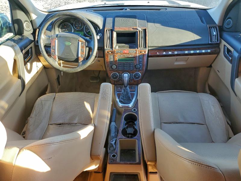 Photo 8 from auction – 2008 LAND ROVER LR2 SE with VIN SALFP24N18H031870