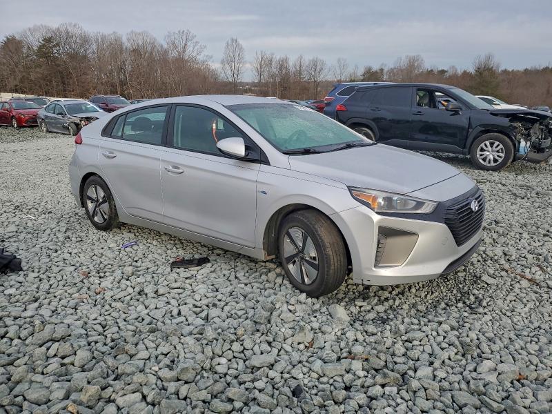 Photo 4 from auction – 2017 HYUNDAI IONIQ BLUE with VIN KMHC65LC5HU041237