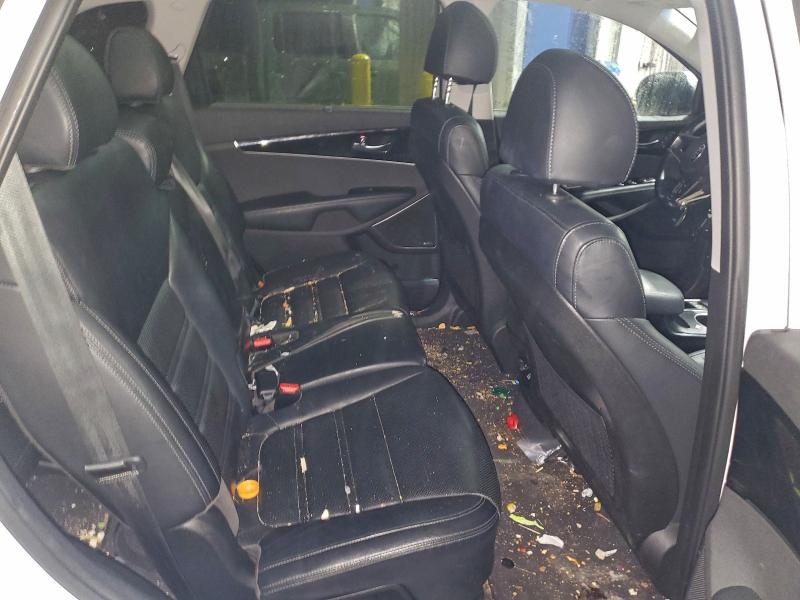 Photo 11 from auction – 2018 KIA SORENTO SX with VIN 5XYPKDA55JG430581