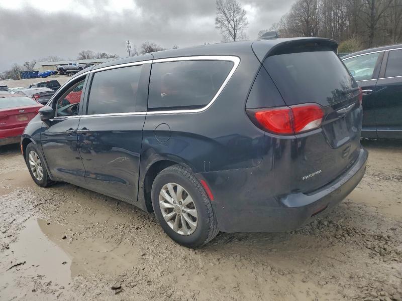 Photo 2 from auction – 2017 CHRYSLER PACIFICA T with VIN 2C4RC1DG3HR511313