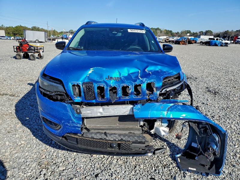 Photo 5 from auction – 2023 JEEP CHEROKEE A with VIN 1C4PJMMB4PD110180