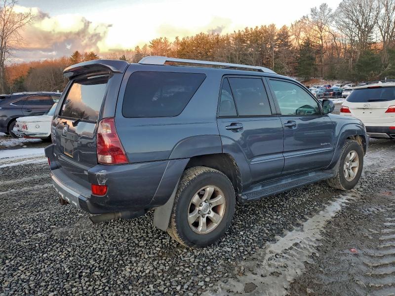 Photo 3 from auction – 2004 TOYOTA 4RUNNER SR with VIN JTEZU14R440020201
