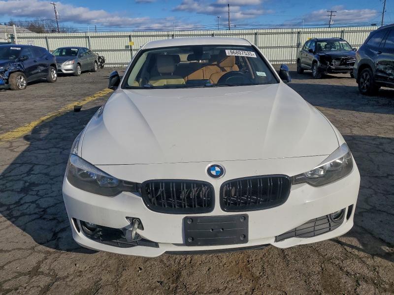 Photo 5 from auction – 2015 BMW 320 I with VIN WBA3B1G54FNT02236