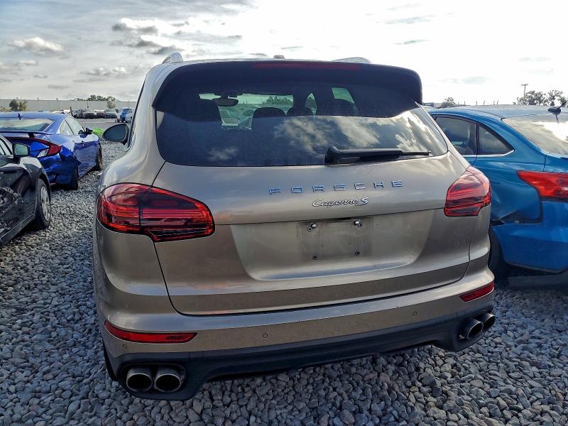 صورة رقم 6 من المزاد - 2018 PORSCHE CAYENNE S مع VIN WP1AB2A29JLA61159