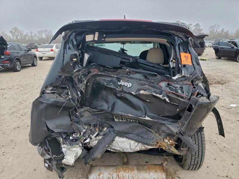 Photo 6 from auction – 2016 JEEP CHEROKEE L with VIN 1C4PJLCB5GW149070