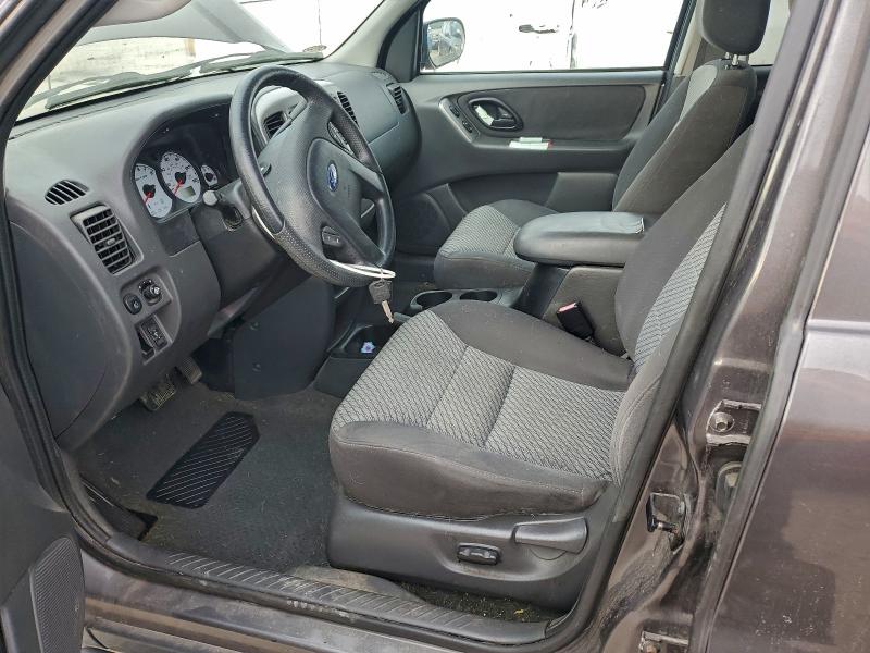 Photo 7 from auction – 2004 FORD ESCAPE XLT with VIN 1FMYU93164KA70933