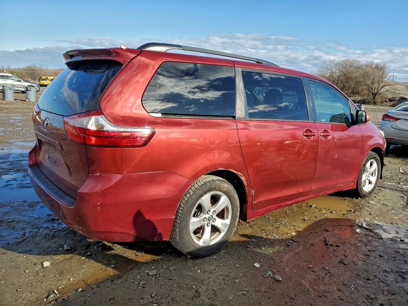 Photo 3 from auction – 2019 TOYOTA SIENNA with VIN 5TDKZ3DC6KS979253
