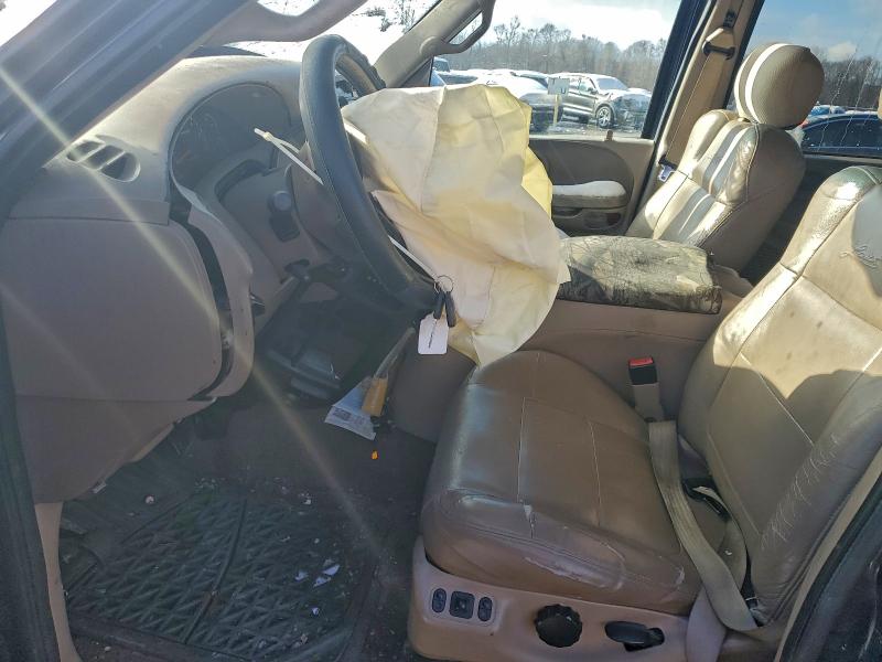 Photo 7 from auction – 2001 FORD F150 SUPER with VIN 1FTRW08L31KB76146