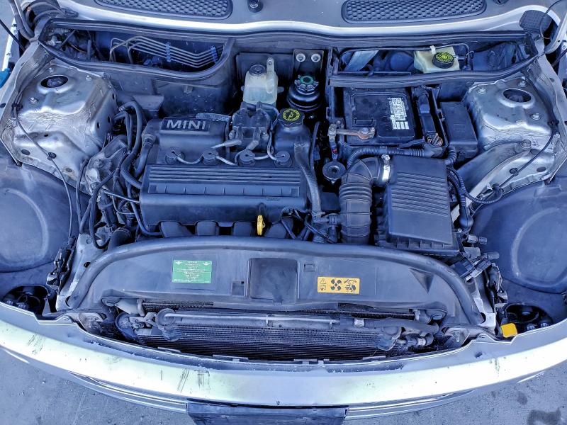Photo 11 from auction – 2006 MINI COOPER with VIN WMWRC33516TJ78298