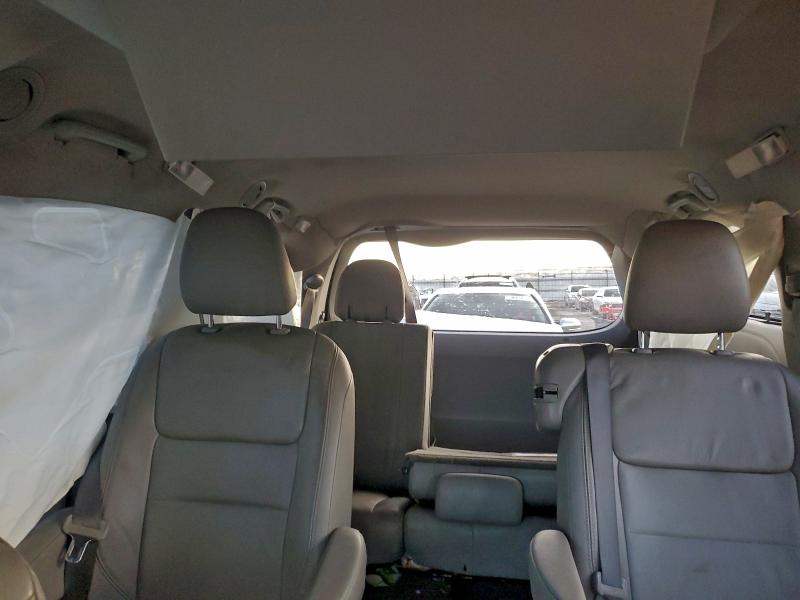 Photo 10 from auction – 2015 TOYOTA SIENNA XLE with VIN 5TDYK3DC5FS650922