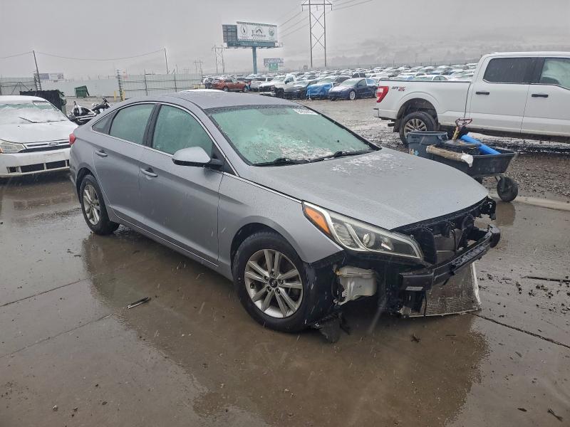 Photo 4 from auction – 2017 HYUNDAI SONATA SE with VIN 5NPE24AF6HH463530
