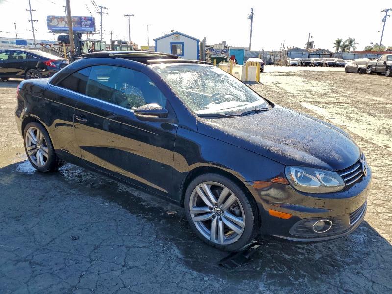 Photo 4 from auction – 2012 VOLKSWAGEN EOS LUX with VIN WVWFW7AH3CV008221