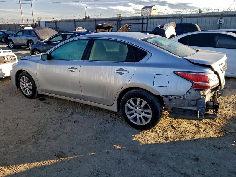 Photo 2 from auction – 2015 NISSAN ALTIMA with VIN 1N4AL3AP0FN901184