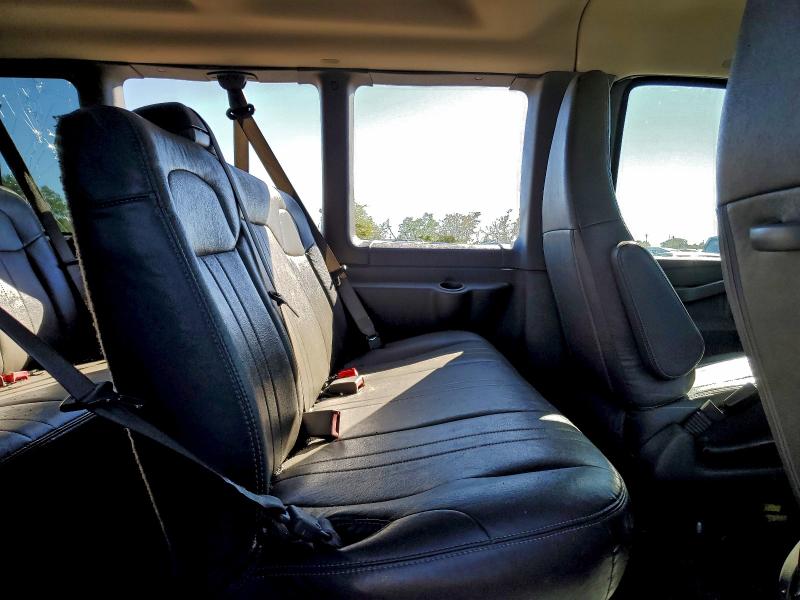 Photo 11 from auction – 2017 CHEVROLET EXPRESS G3 with VIN 1GAZGNFF0H1110167