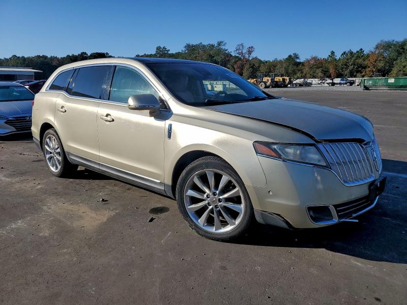 Photo 4 from auction – 2011 LINCOLN MKT with VIN 2LMHJ5AT3BBJ53270