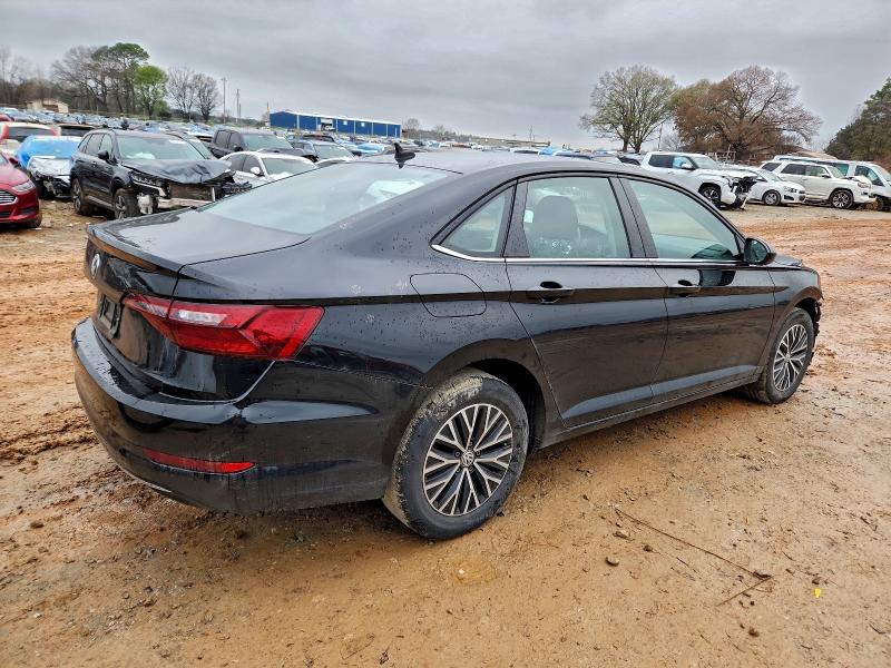 Photo 3 from auction – 2021 VOLKSWAGEN JETTA with VIN 3VWC57BU2MM027711