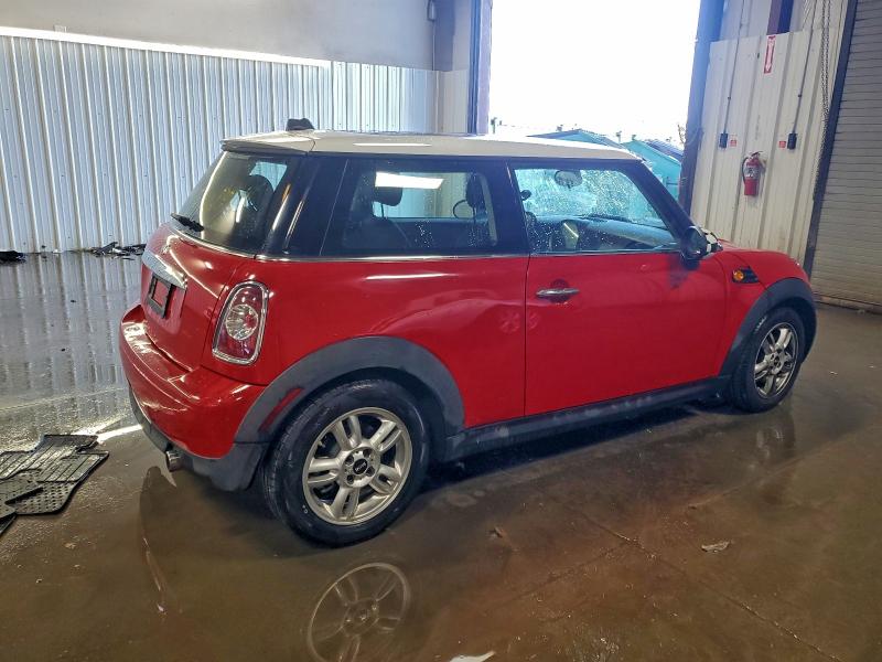 Photo 3 from auction – 2011 MINI COOPER with VIN WMWSU3C50BT099861