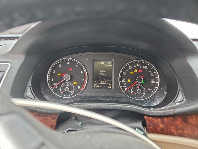 Photo 9 from auction – 2012 VOLKSWAGEN PASSAT SEL with VIN 1VWCP7A33CC035576
