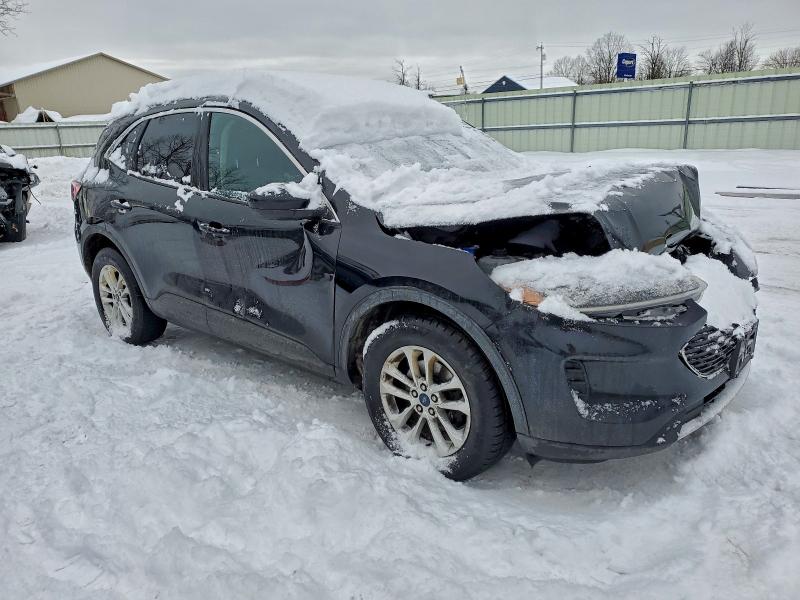 Photo 4 from auction – 2020 FORD ESCAPE with VIN 1FMCU9G69LUA90340