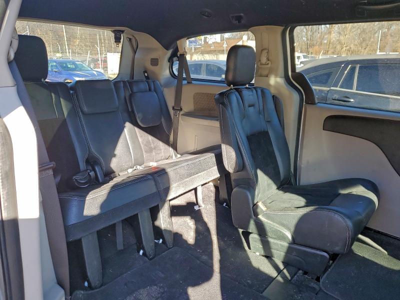 Photo 11 from auction – 2018 DODGE GRAND CARA with VIN 2C4RDGCG5JR209559