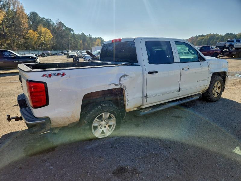 Photo 3 from auction – 2017 CHEVROLET SILVERADO with VIN 3GCUKREC6HG252880