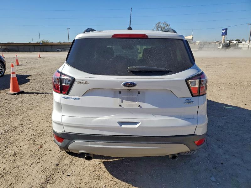 Photo 6 from auction – 2018 FORD ESCAPE with VIN 1FMCU0GD6JUD23422
