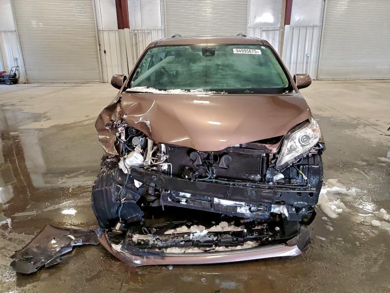 Photo 5 from auction – 2018 TOYOTA SIENNA XLE with VIN 5TDYZ3DC7JS914730
