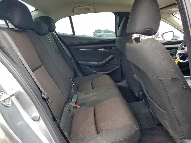 Photo 10 from auction – 2019 MAZDA 3 with VIN JM1BPABL1K1110408