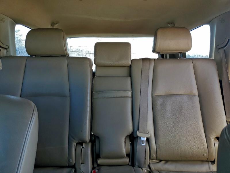 Photo 10 from auction – 2011 TOYOTA 4RUNNER SR with VIN JTEBU5JR2B5041223