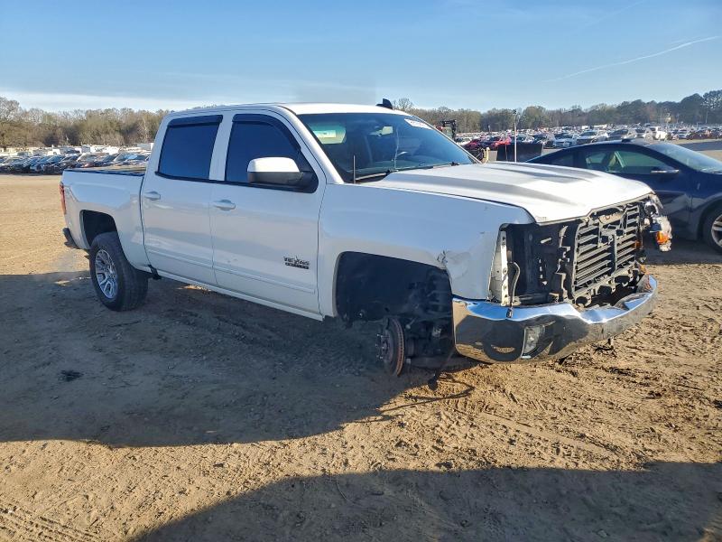Photo 4 from auction – 2018 CHEVROLET SILVERADO with VIN 3GCUKREC3JG588654