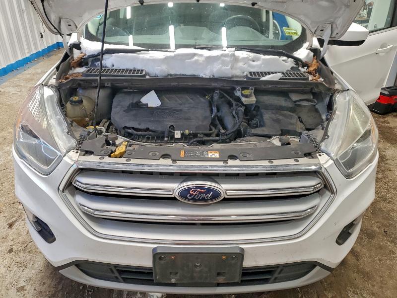 Photo 12 from auction – 2018 FORD ESCAPE with VIN 1FMCU9HD3JUA06135