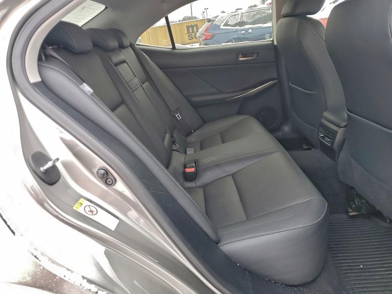 Photo 10 from auction – 2017 LEXUS IS 300 with VIN JTHCM1D23H5018198